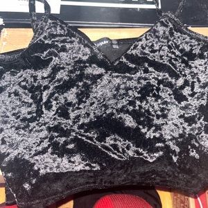 Velvet crop top. Thin strap.